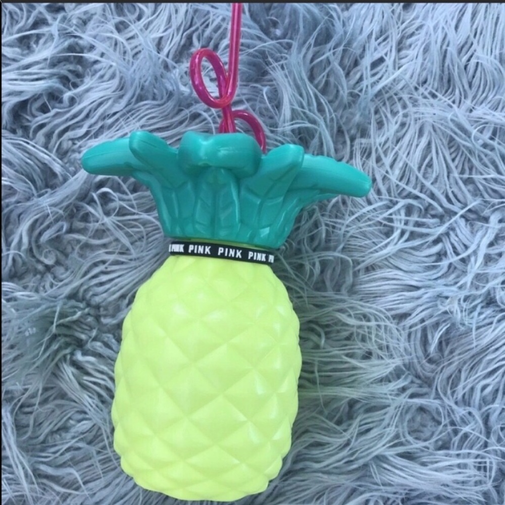 NEW Victoria’s Secret PINK Pineapple Tumbler Cup Crazy Straw Rare